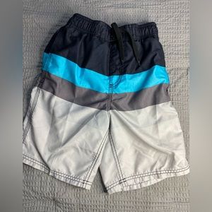 ❌❌SOLD❌❌ 
Boys Kanu Surf Board Shorts Size 8